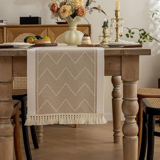 Zigzag Woven Table Runner – view 2
