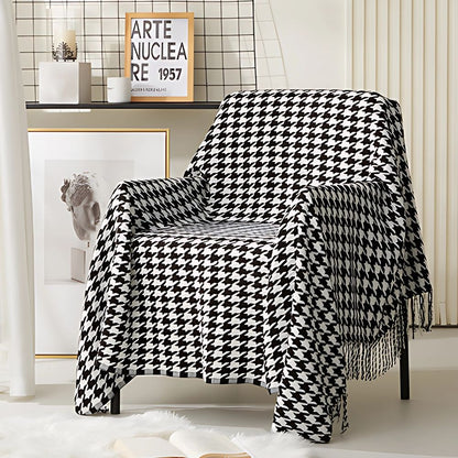 Houndstooth Fringed Throw – view 8