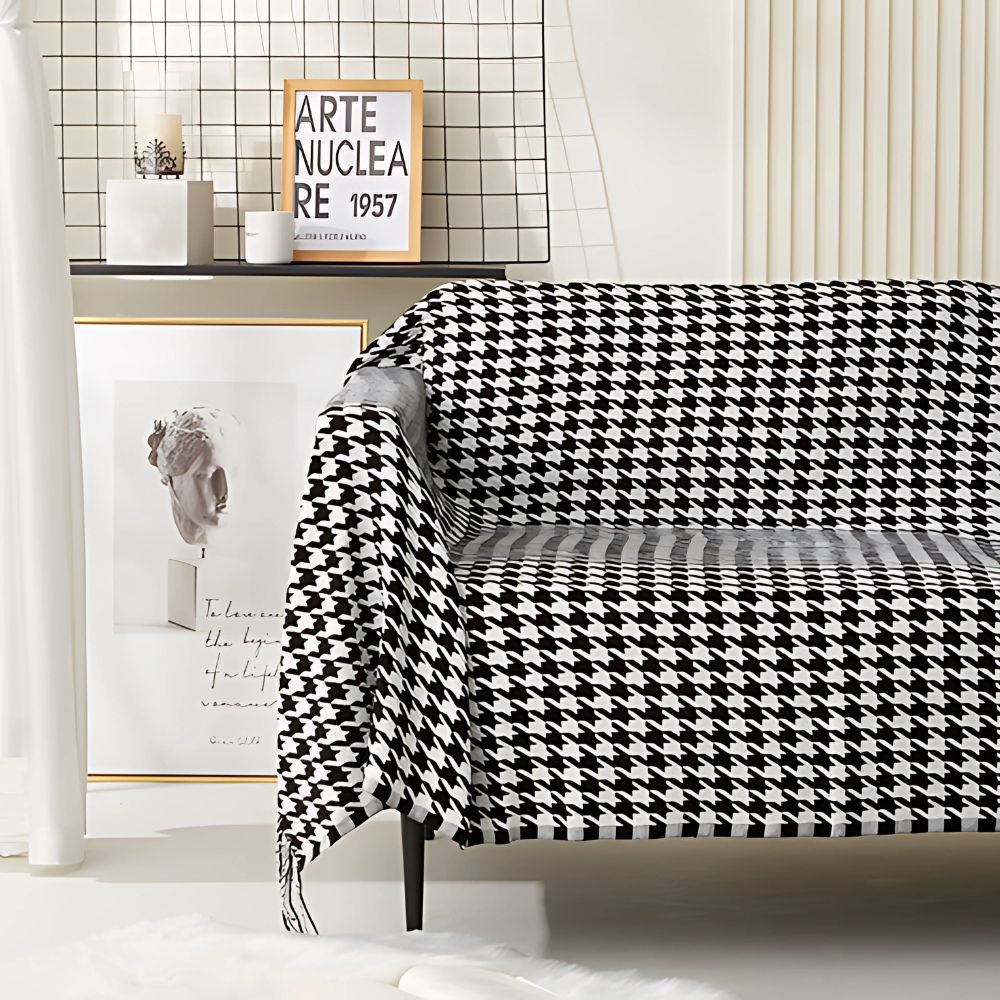 Houndstooth Fringed Throw – view 10