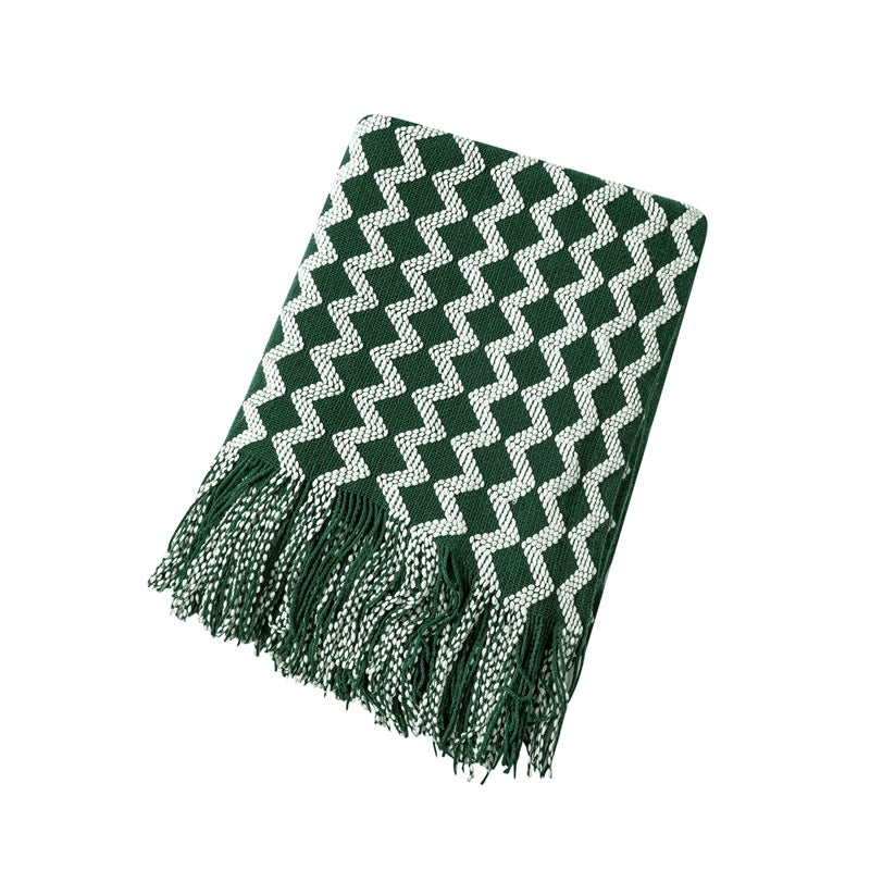 Textured woven throw with a zigzag finish – view 4