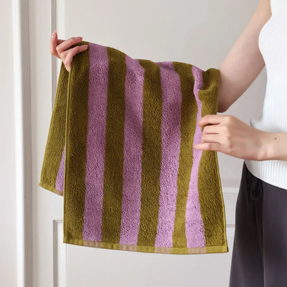 Striped combed-cotton towel with a jacquard-woven finish – view 22