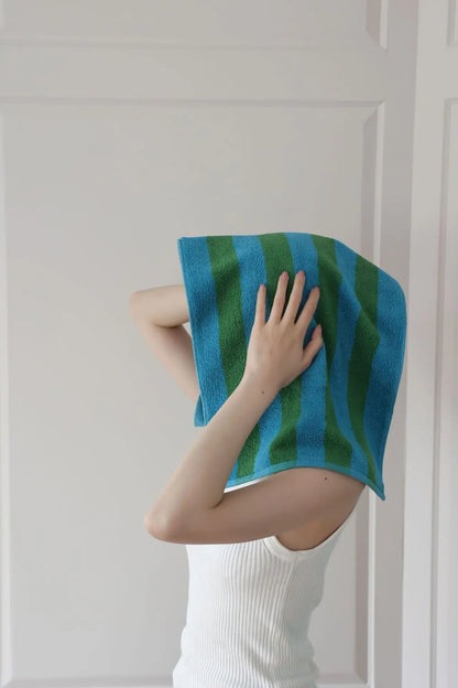 Striped combed-cotton towel with a jacquard-woven finish – view 17