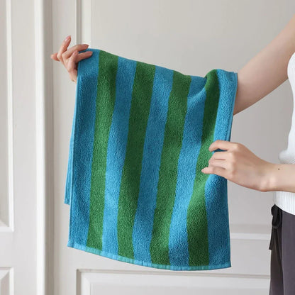 Striped combed-cotton towel with a jacquard-woven finish – view 20