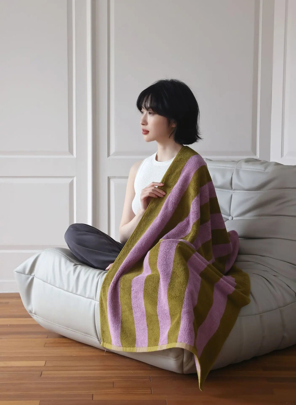 Striped combed-cotton towel with a jacquard-woven finish – view 10