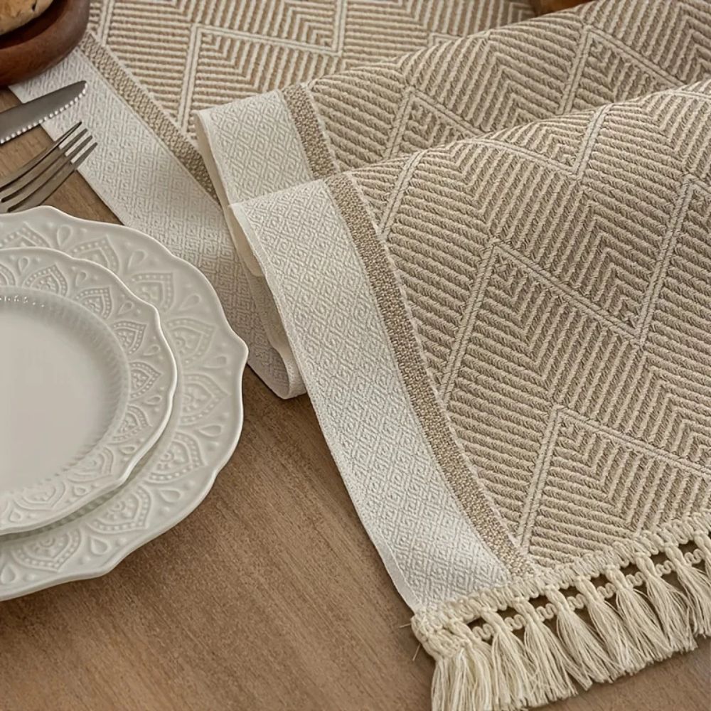 Zigzag Woven Table Runner – view 5