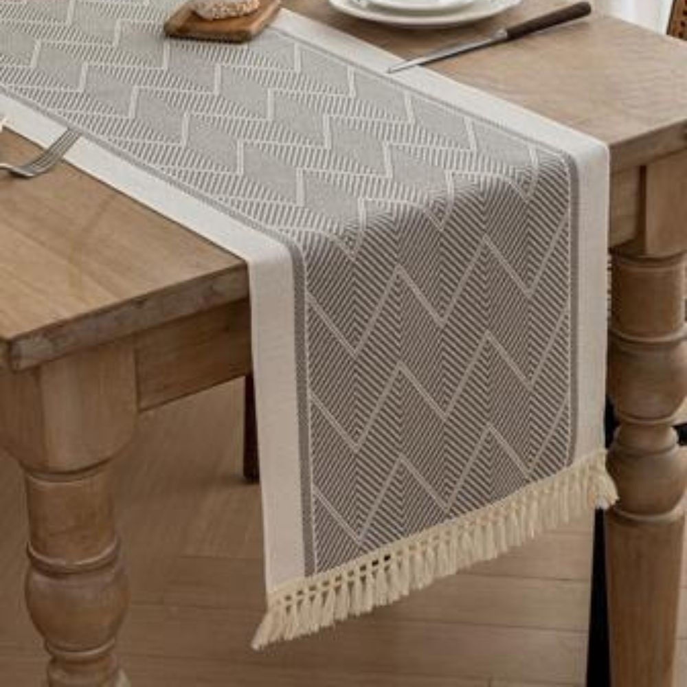 Zigzag Woven Table Runner – view 6