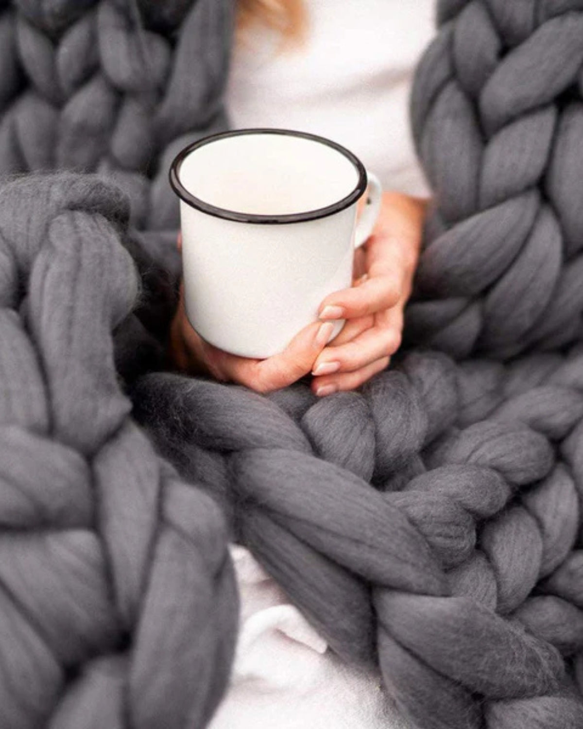 Chunky Chenille Throw – view 6